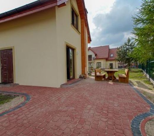 Komfortowe domki letniskowe nad jeziorem na Mazurach 2