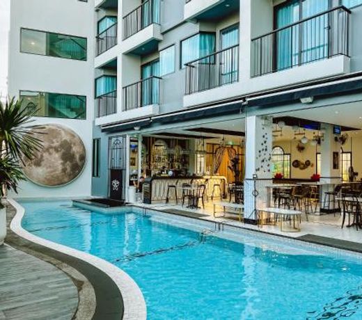 Ratri Hotel Phuket Old Town