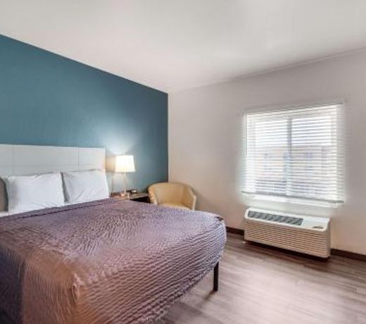 WoodSpring Suites Bakersfield Airport