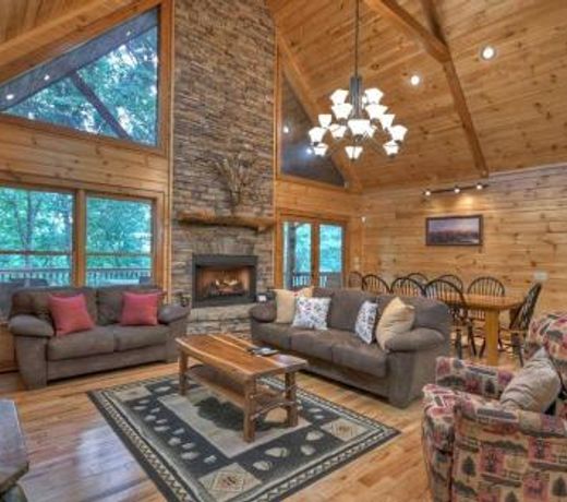 GREAT FAMILY RETREAT TIME IN THE NORTH GEORGIA MOUNTAINS OF BLUE RIDGE