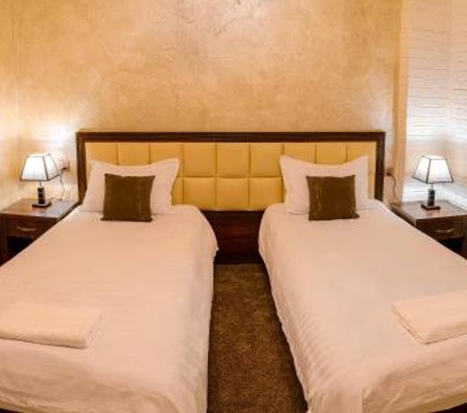 Usman Hotel
