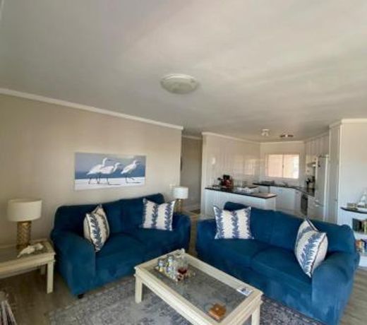 18 Quay West, Waterfront