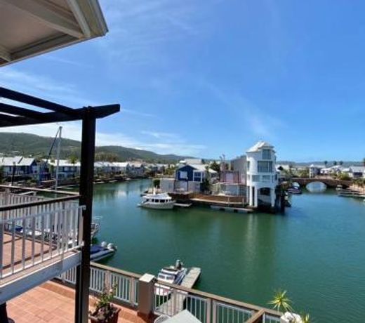 18 Quay West, Waterfront