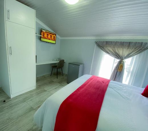 KV LUXURY GUEST HOUSE