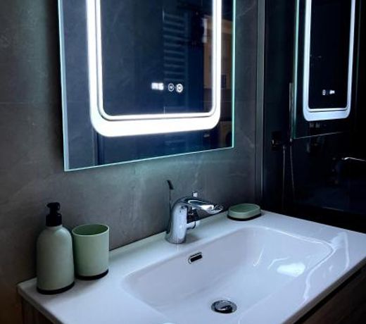 E&A Apartments Guesthouse