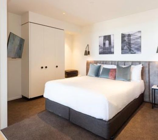 R Hotel Geelong