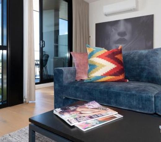 R Hotel Geelong