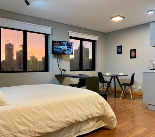 SLR - Essential GRU Airport By Anora Spaces