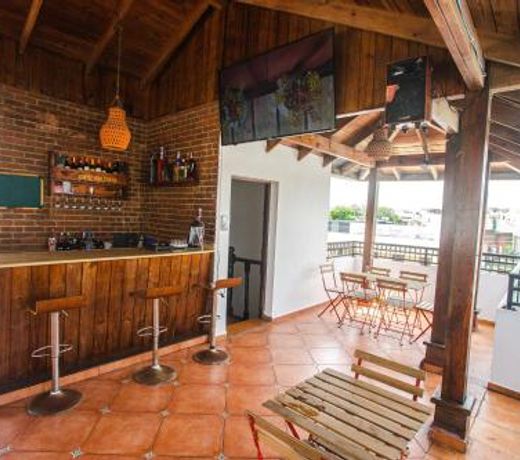Suite Colonial by Cristi