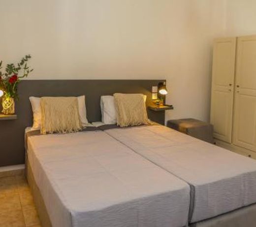 La FLEUR apartments