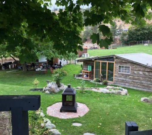 Summerland Outdoor Adventure Guesthouse