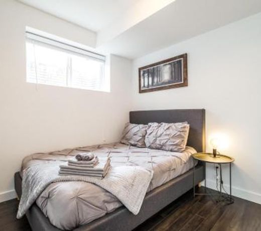 VIBRANT EXECUTIVE HOME I World of Science Centre I w free parking & Fast WiFi!