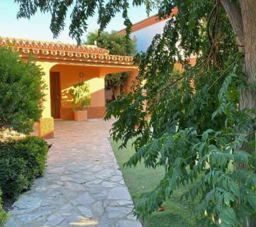 Casa con jardÃ­n privado para hasta 7 personas y piscina compartida