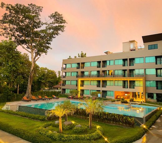 River Tree Resort