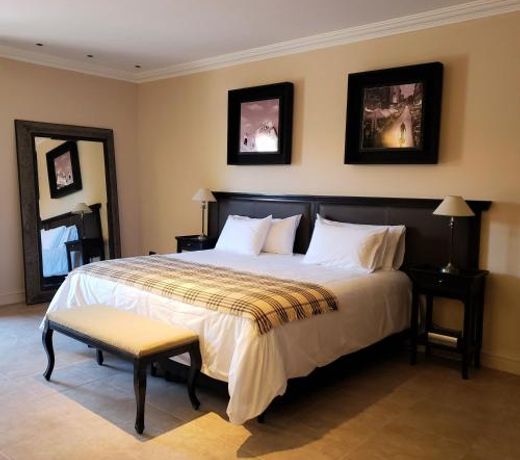 Casa Agostino - Luxury wine and hotel in Bodega Agostino