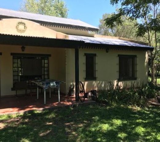 Baradero - La vida de campo a una hora del Obelisco! km142 R9 - las chapas casa de campo baradero