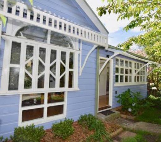 Plum Blossom Cottage