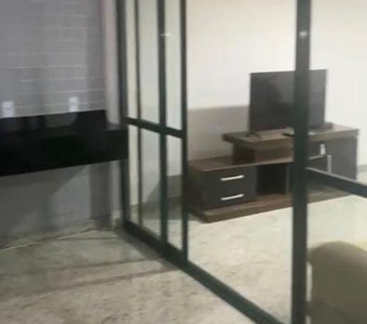 BEIRA MAR 3 suÃ­tes, lavabo, 2 Vagas Garagem, varandÃ£o, Smart TV- MELHOR LOCALIZAÃÃO - WIFI Vivo Fibra