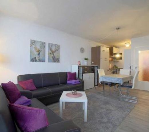 Apartment 472