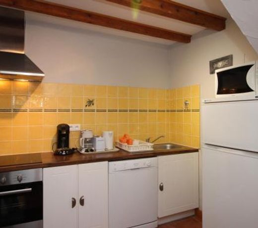 Appartement La Bourboule, 3 pièces, 5 personnes - FR-1-608-128