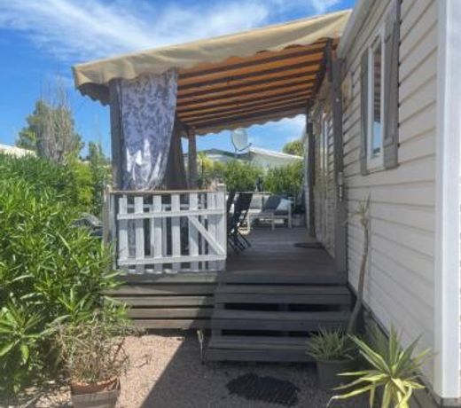 Magic Mobile Montourey, 3 chambres, 2 salles de bain, piscine disponible sur place