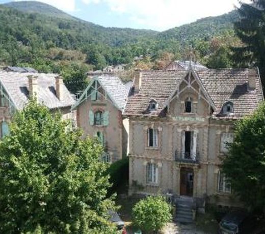 T2 50m2 residence les Acacias Vue Degagee Montagne
