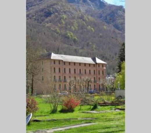 T2 résidence Grand Hotel appt 102 - village thermal montagne