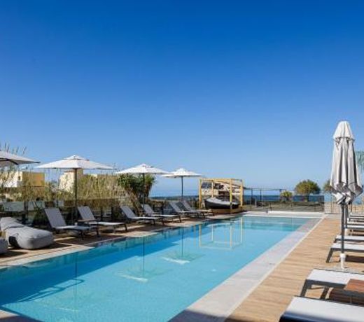 Eleven Boutique Suites