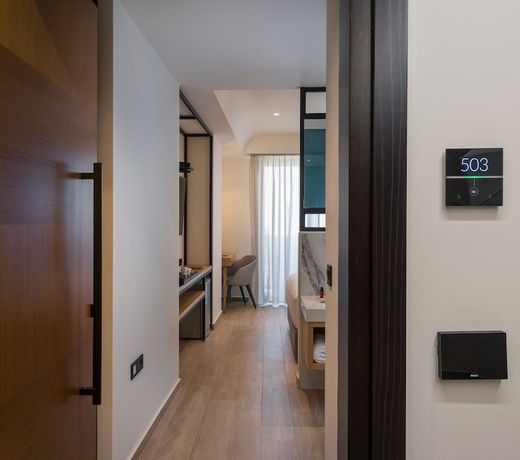 Hyperion City Hotel & Spa