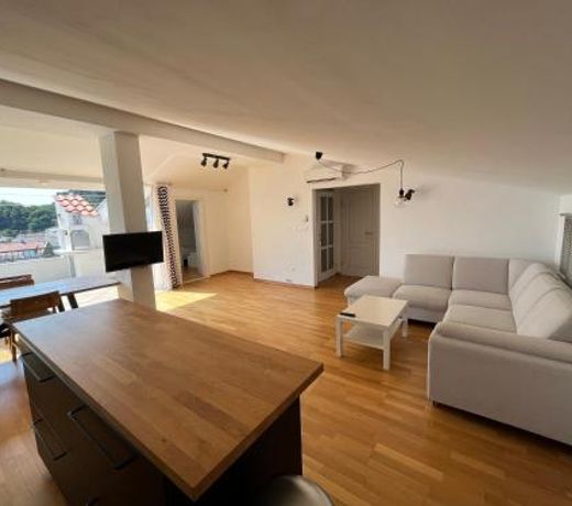 Apartments Leut