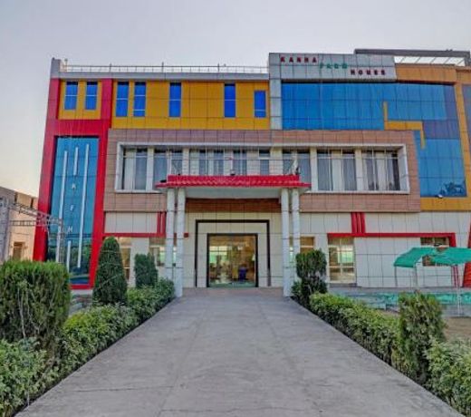 Capital O 78178 Kanha Resort