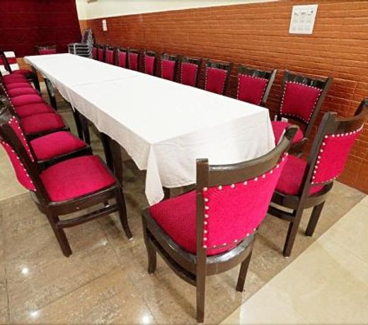 HOTEL NEERAJ BHAWAN