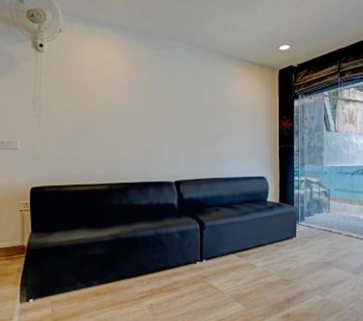 OYO Townhouse 409 Brostay Meera Bagh