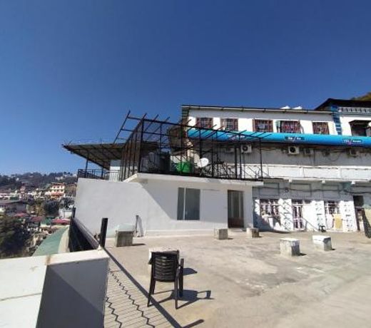Atithi Hotel, Mall Road