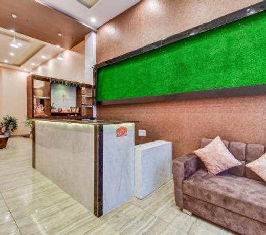 Capital O 72445 Hotel Radhika Royal