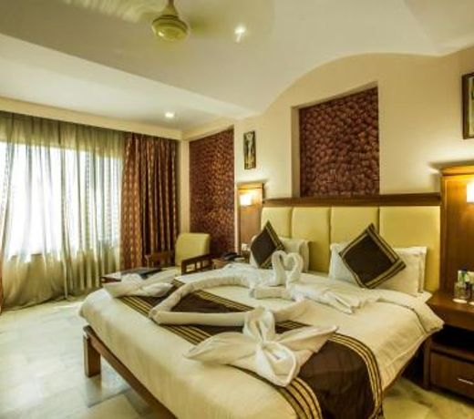 Hotel Golden Manor
