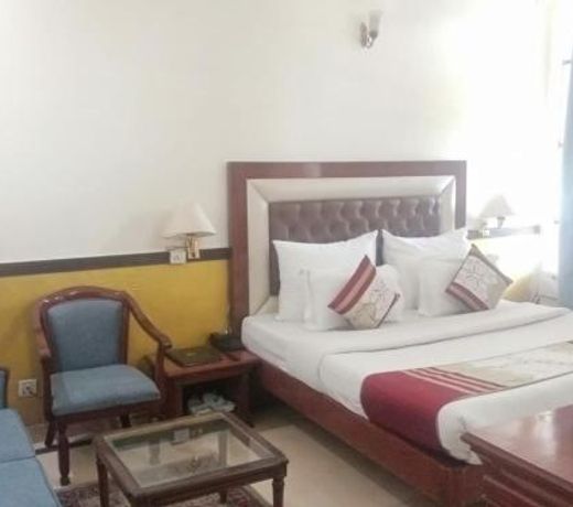 HOTEL CORPORATE INN