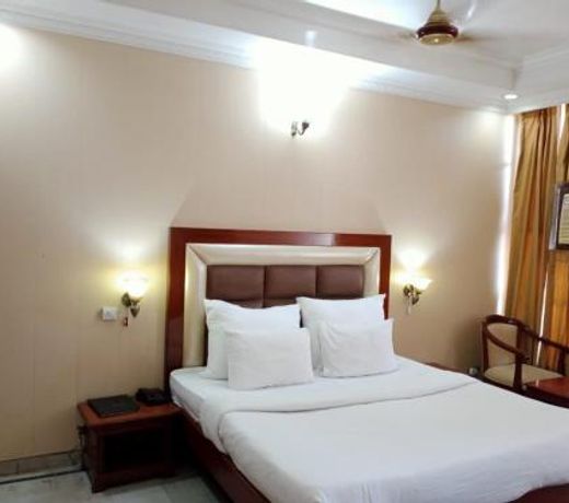HOTEL CORPORATE INN