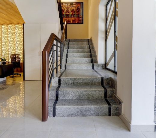 Vaccinated Staff- OYO Townhouse 387 Grand Vista Koramangala