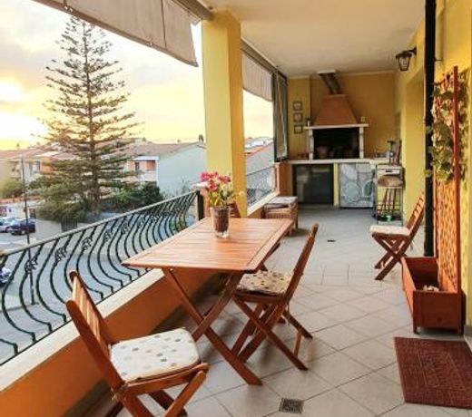 Modern cozy big balcony ENTIRE APARTMENT