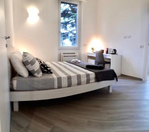 BBKING SARONNO XENIA ROOMS