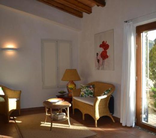 Casa Lucarella