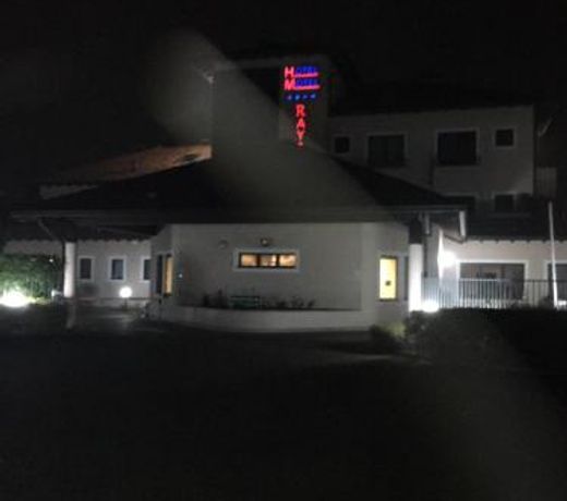 Elysium Hotel Raya