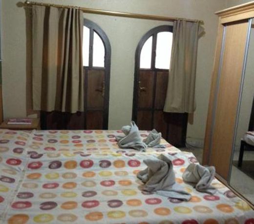 Queen Ayloa Hotel&Restaurant