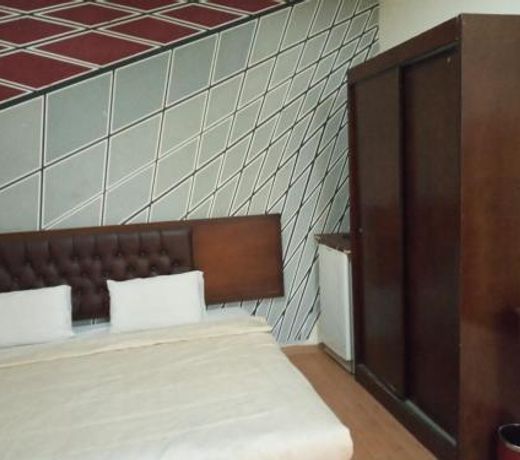 Ø´Ø±ÙØ© Ø³ÙÙÙÙ ÙÙØ§Ø¬ÙØ­Ø© Ø§ÙÙÙØ¯ÙÙØ©