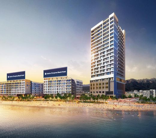 Sokcho Chonpines Beach Hotel