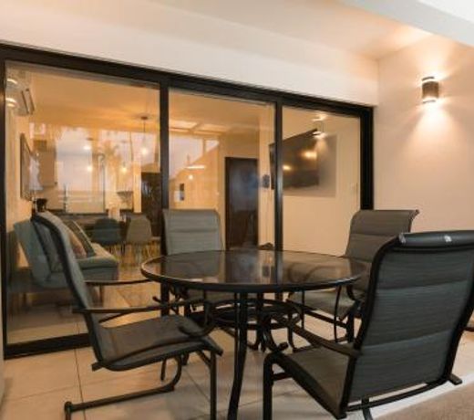 DEPARTAMENTO EN PLANTA BAJA CON TERRAZA