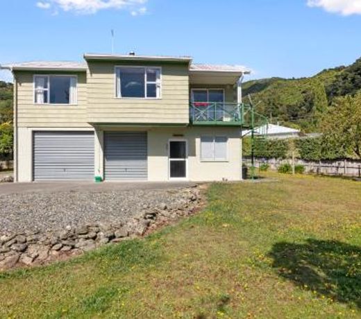 McFalls Bach - Havelock Holiday Home