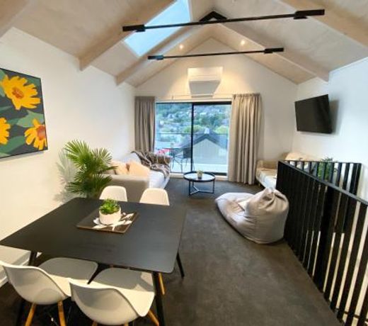 Brand New 2-bedroom Apartment 5 mins walk to Queenstown