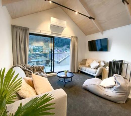 Brand New 2-bedroom Apartment 5 mins walk to Queenstown